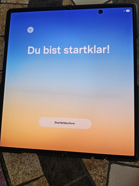 Samsung Galaxy Z Fold 8 Ultra, 16 GB RAM, 1TB Almacenamiento, Solo 1 Ciclo de Carga