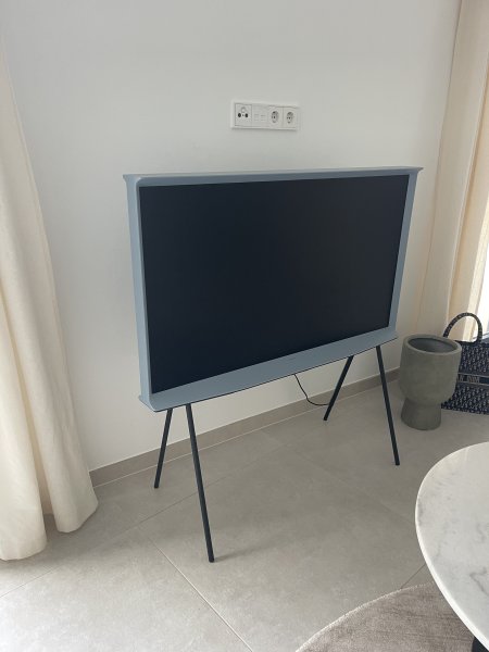 Samsung The Serif 43" QLED 4K TV  TQ43LS01DAUXXC (gekauft 2023)