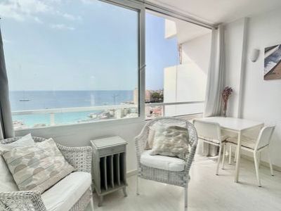 San Augusti - Estudio con vistas al mar