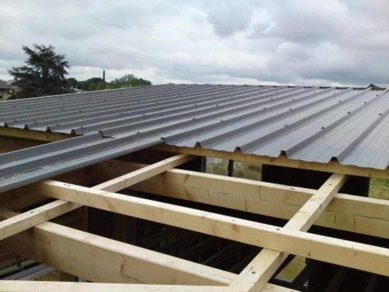 Sandwich panel roofs, sheet metal, tiles...