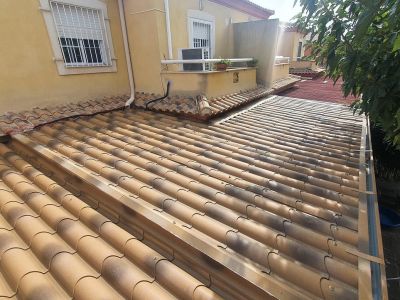 Sandwich panel roofs, sheet metal, tiles...