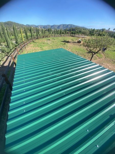 Sandwich panel roofs, sheet metal, tiles...