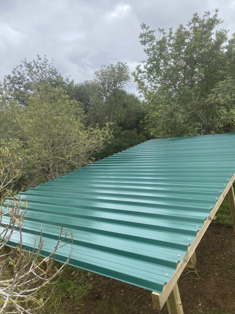Sandwich panel roofs, sheet metal, tiles...