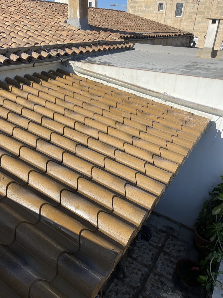 Sandwich panel roofs, sheet metal, tiles...