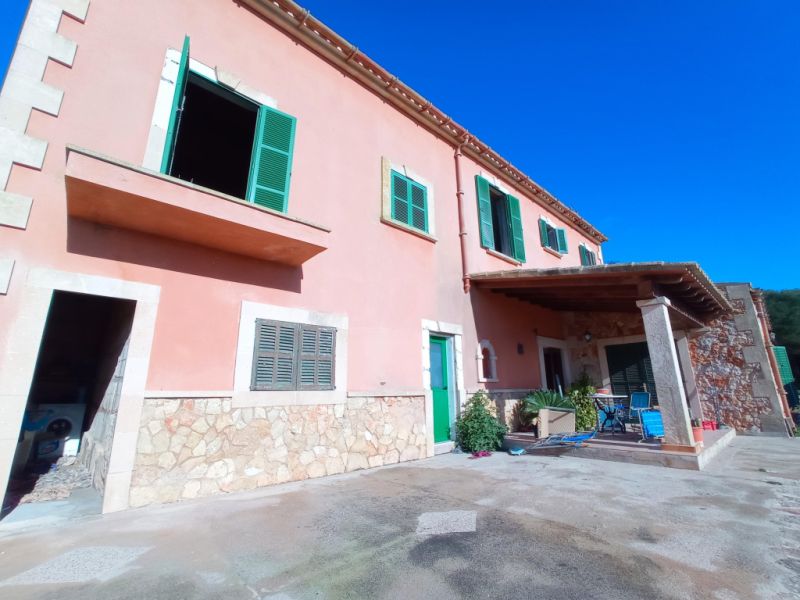 Finca renovada de 2 plantas con fantásticas vistas cerca de Felanitx -- F 277 CM