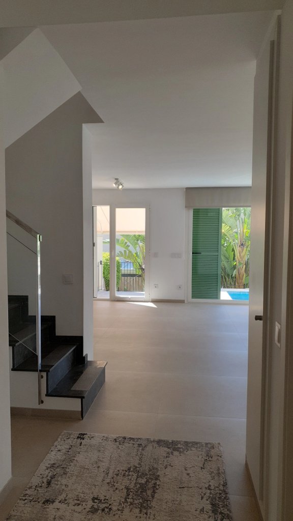 Sanierte Traum Doppelhaus Hälfte in Sa Cabaneta unweit des Golfplatz