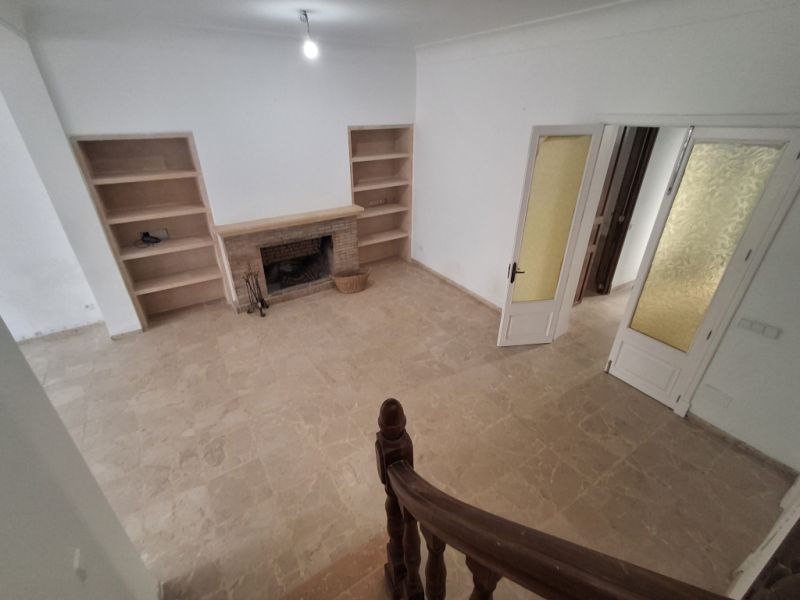 Saniertes und grosses Dorfhaus mit Innenhof, Terrassen in Porreres --- DH 25