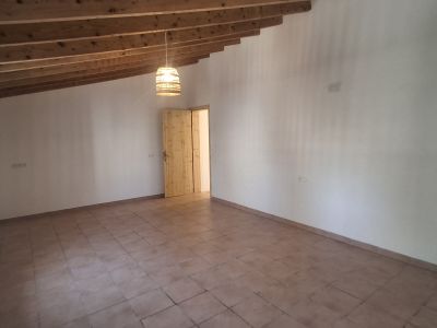 Saniertes und grosses Dorfhaus mit Innenhof, Terrassen in Porreres --- DH 25
