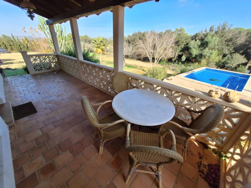 SANT JOAN (CENTRE OF THE ISLAND): Charming finca with pool, private well, guest apartment and 82 m² shed