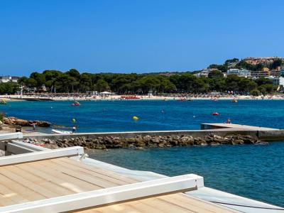 SANTA PONSA in 1. Meereslinie: Komplett renovierte, möblierte 3 SZ-Wohnung zur Langzeitvermietung