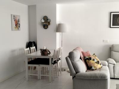 SANTA PONSA: Ruhige, renovierte möblierte 2 SZ-Wohnung mit Meerblick-Terrasse, Heizung & Pool zu VM