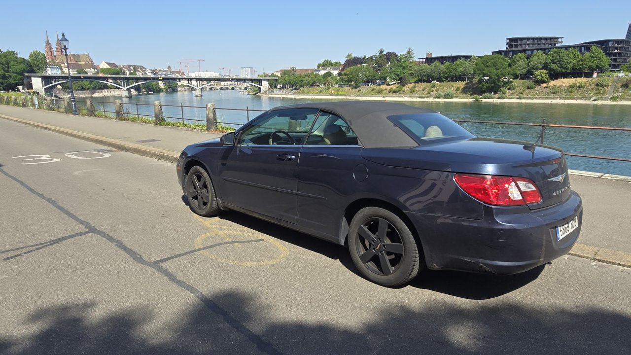 Schickes Cabrio für die Insel - Chrysler Sebring Convert 2.4 (2009)