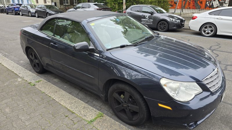 Schickes Cabrio für die Insel - Chrysler Sebring Convert 2.4 (2009)