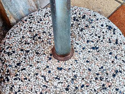 Soporte redondo para sombrilla de hormigón y tubo de acero inoxidable