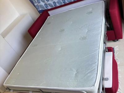 Schlafsofa der Marke La Forma dunkelrot,  Bett, Couch, Kleiderschrank,
