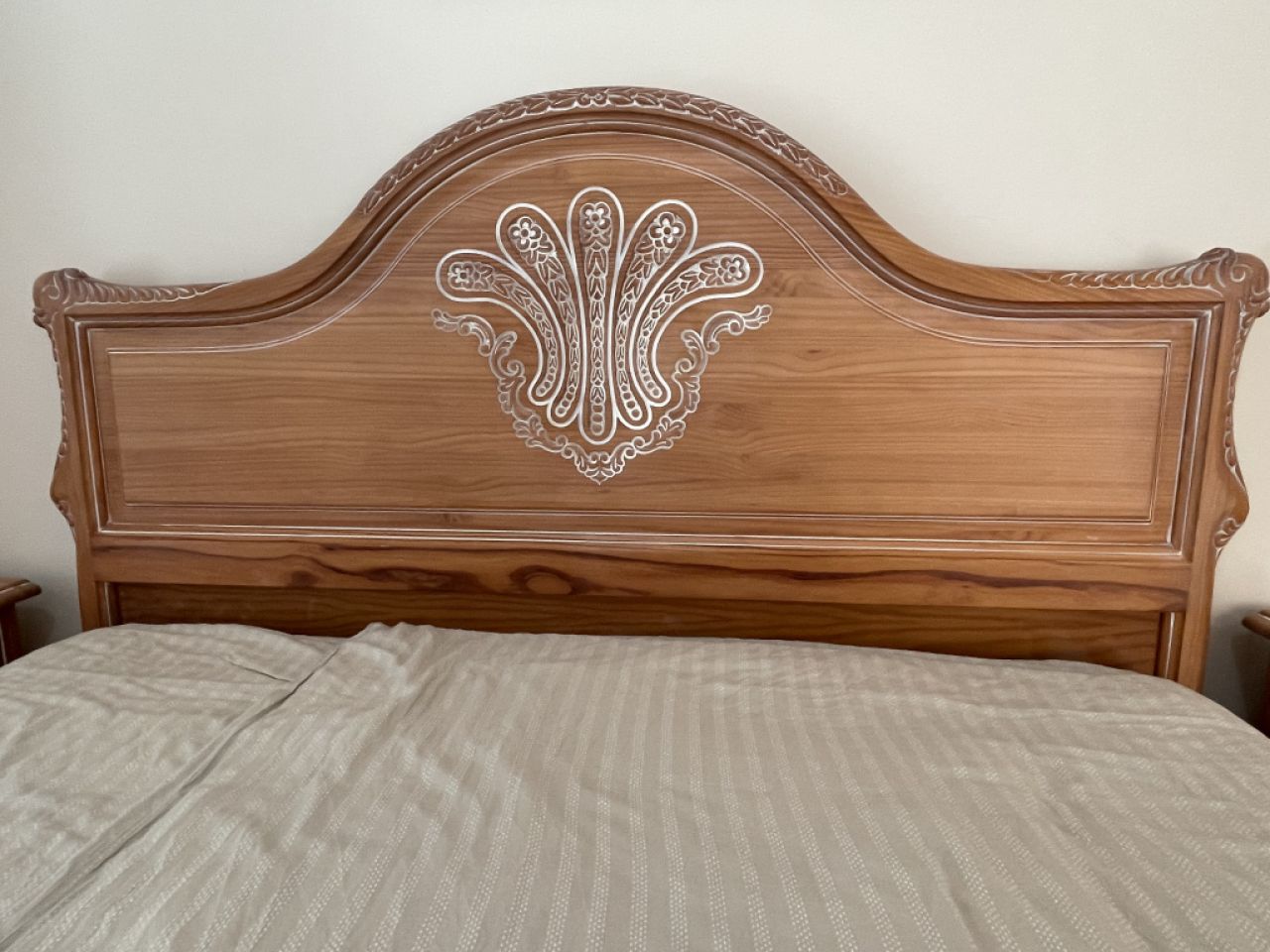 Complete bedroom with nightstands