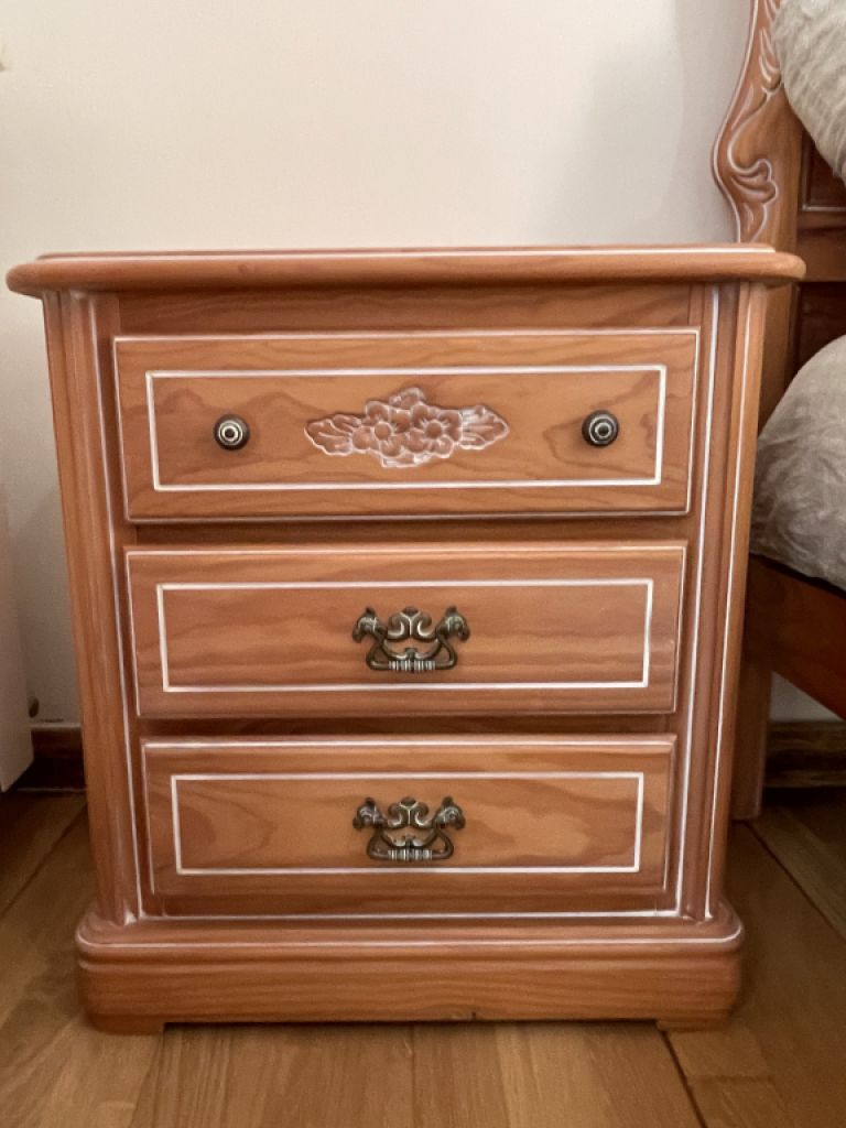 Complete bedroom with nightstands