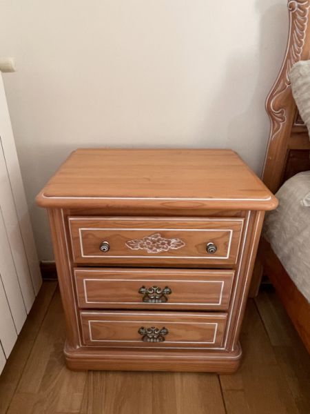 Complete bedroom with nightstands