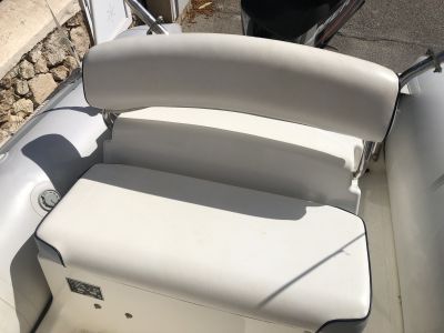 Inflatable boat