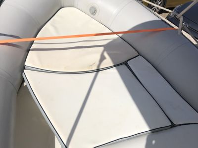 Inflatable boat