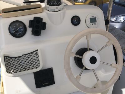 Inflatable boat