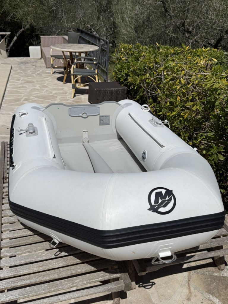 Inflatable boat / Dinghy Quicksilver 240 Trendy Air