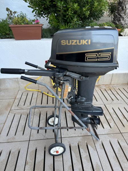 Schlauchboot Honwave T40 AE mit Suzuki DT 25 + viel Zubehör