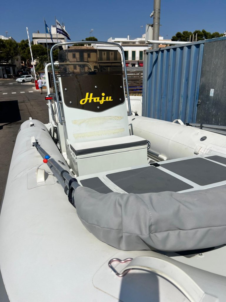 Schlauchboot ZARmini RIB PRO 18 SC mit Yamaha VF90L VMAX SHO Motor, nur 55 Betriebsstunden
