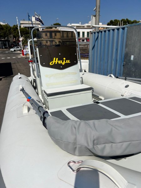 Schlauchboot ZARmini RIB PRO 18 SC mit Yamaha VF90L VMAX SHO Motor, nur 55 Betriebsstunden