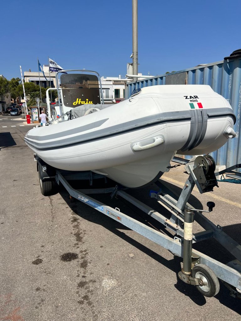 Schlauchboot ZARmini RIB PRO 18 SC mit Yamaha VF90L VMAX SHO Motor, nur 55 Betriebsstunden