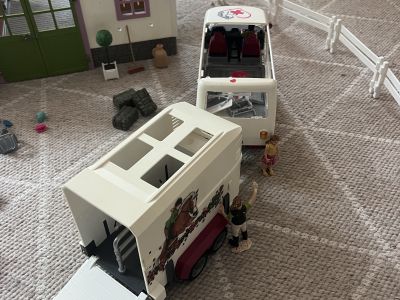 Schleich Reitstall mit viel Zubehör