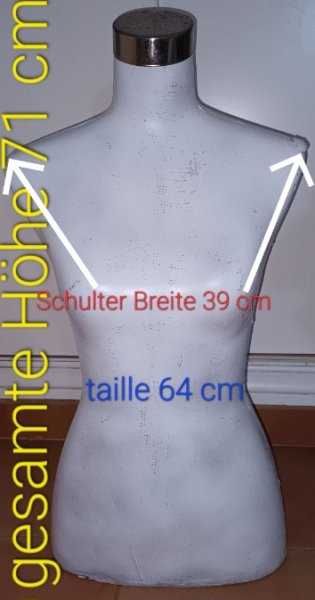 Tailor's mannequin female bust