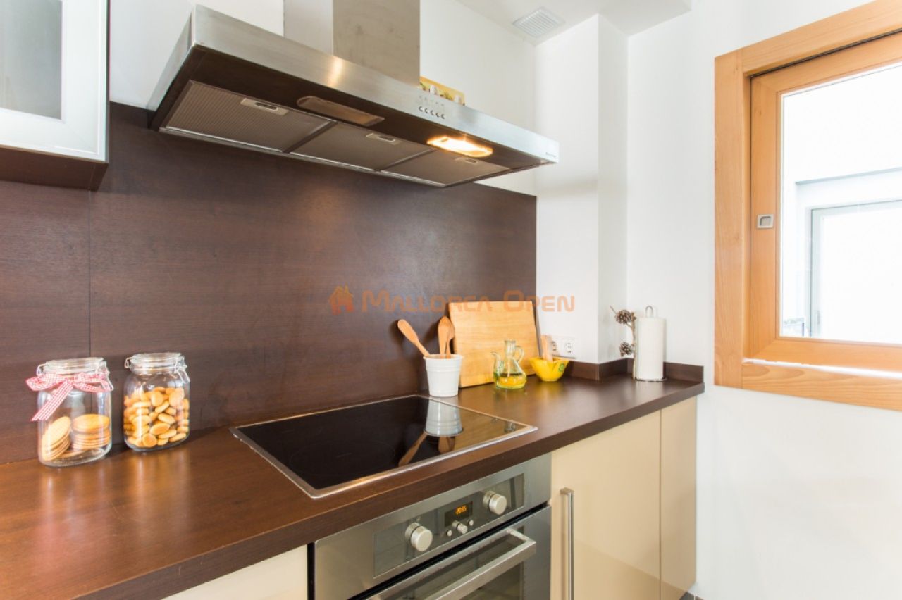 Beautiful semi-detached house for rent in Cala Mandia.