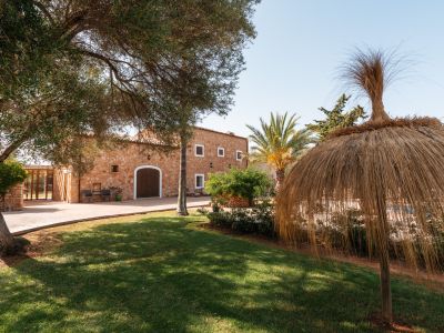 Schöne Ferienfinca mit Pool und AC bei Porto Colom -- F 195 FZ