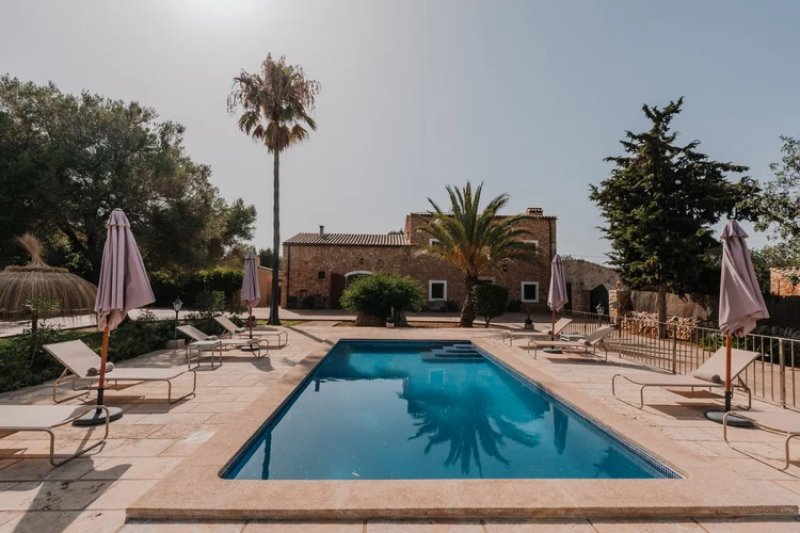 Schöne Ferienfinca mit Pool und AC bei Porto Colom -- F 195 FZ