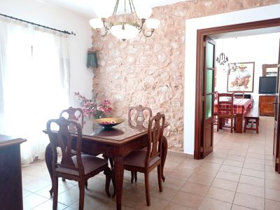 Schöne Ferienfinca mit Pool und AC bei Porto Colom -- F 195 FZ