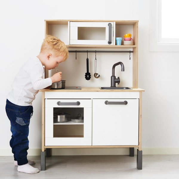 schöne IKEA Kinderküche RESERVIERT