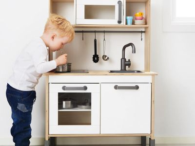 schöne IKEA Kinderküche RESERVIERT