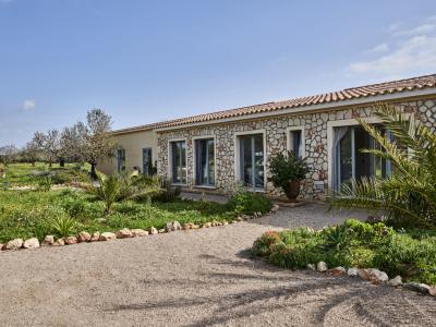 Schöne neu gestaltete Finca zum Verkauf in Campos, in der Nähe des Strandes von Es Trenc