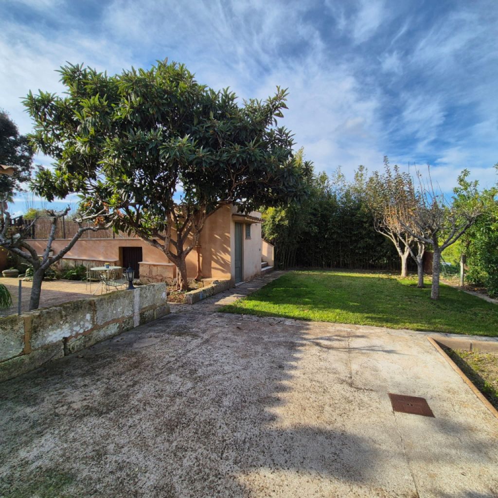 Schöne renovierte Finca zur Langzeit Miete