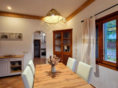 Schöne renovierte Finca zur Langzeit Miete