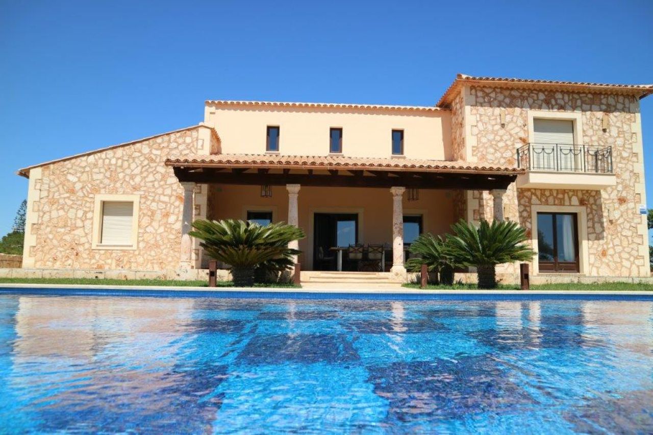 Schöne rustikale Bauernhof zum Verkauf in S'espinagar