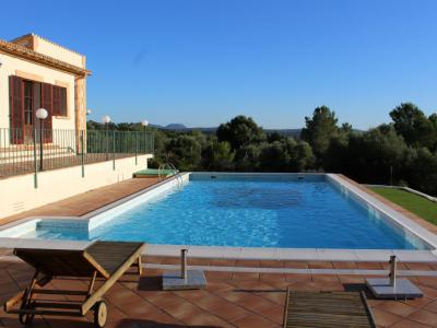 Schöne rustikale Immobilie in Puntiró zu verkaufen