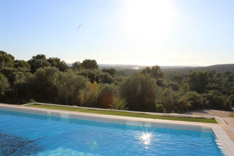 Schöne rustikale Immobilie in Puntiró zu verkaufen