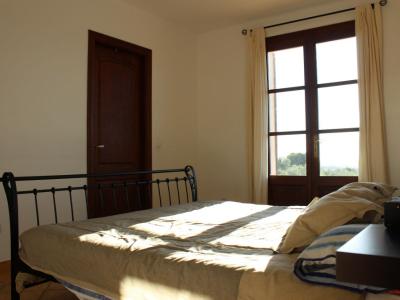 Schöne rustikale Immobilie in Puntiró zu verkaufen