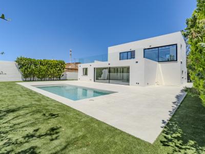 Beautiful villa for sale in Bahia Grande of new construction