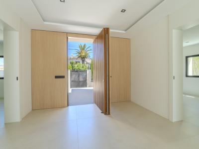 Beautiful villa for sale in Bahia Grande of new construction