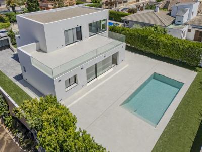 Beautiful villa for sale in Bahia Grande of new construction