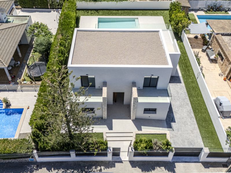 Beautiful villa for sale in Bahia Grande of new construction