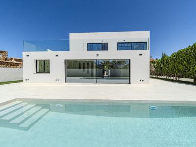 Beautiful villa for sale in Bahia Grande of new construction